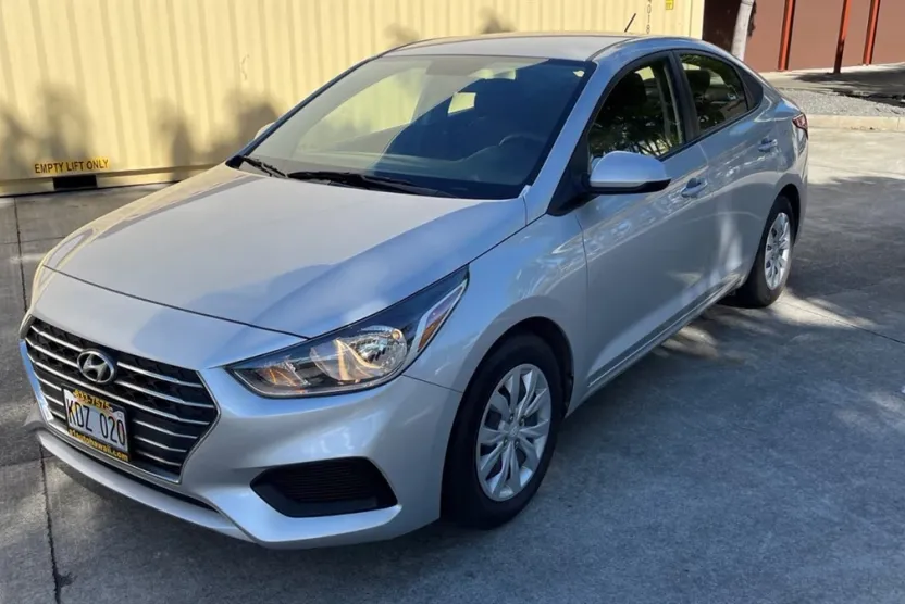 2020 Hyundai Accent SEL photo 1