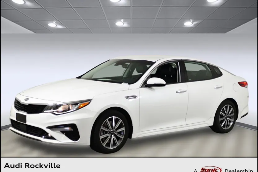 2019 Kia Optima EX photo 1