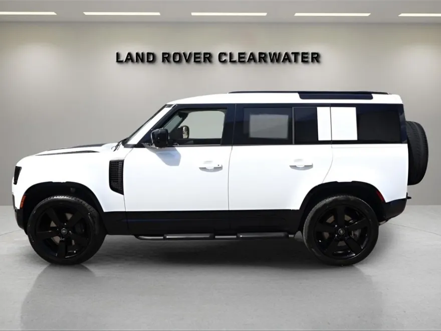 2025 Land Rover Defender 110 X-Dynamic SE photo 1