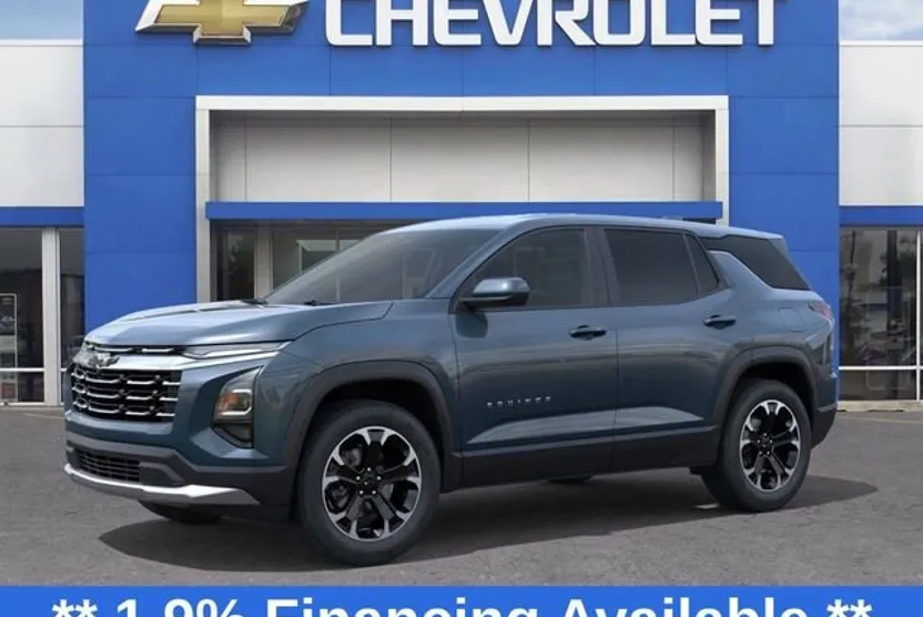 2026 Chevrolet Equinox LT photo 1