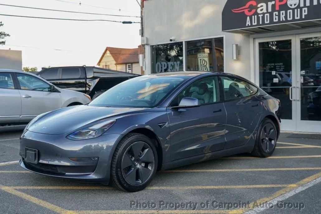 2021 Tesla Model 3 Long Range photo 1