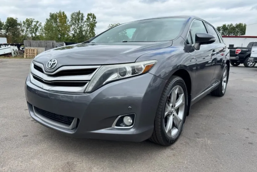 2014 Toyota Venza Limited photo 1