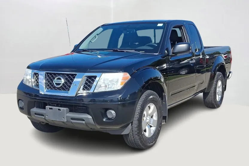 2012 Nissan Frontier SV photo 1