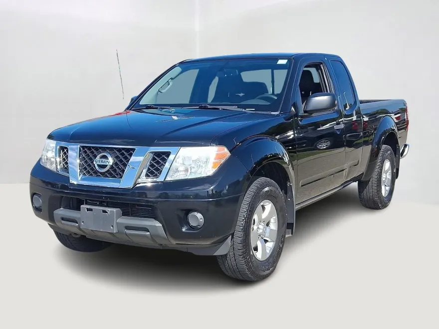 2012 Nissan Frontier SV photo 1