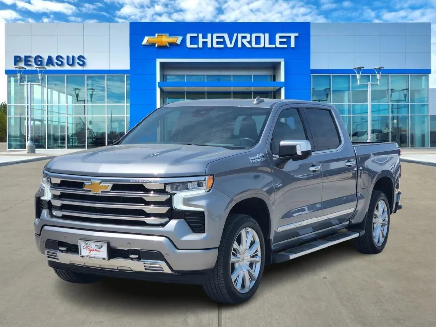 2024 Chevrolet Silverado 1500 High Country photo 1