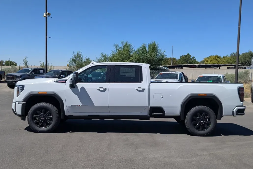 2025 Gmc Sierra 3500 HD AT4 photo 1