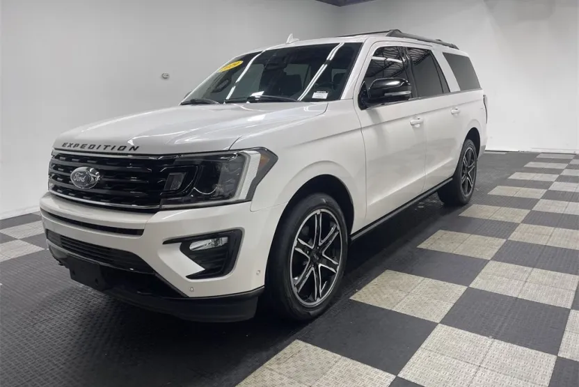 2019 Ford Expedition MAX Limited photo 1