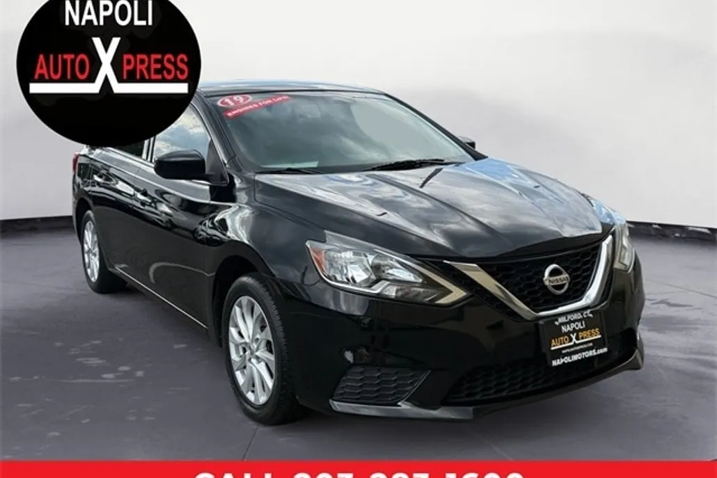2019 Nissan Sentra SV photo 1