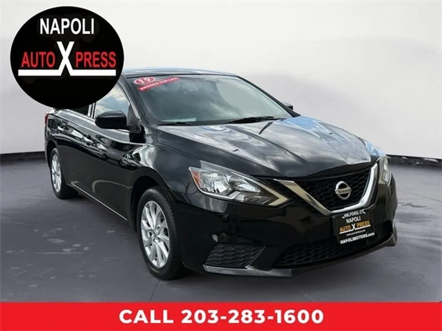 2019 Nissan Sentra SV photo 1