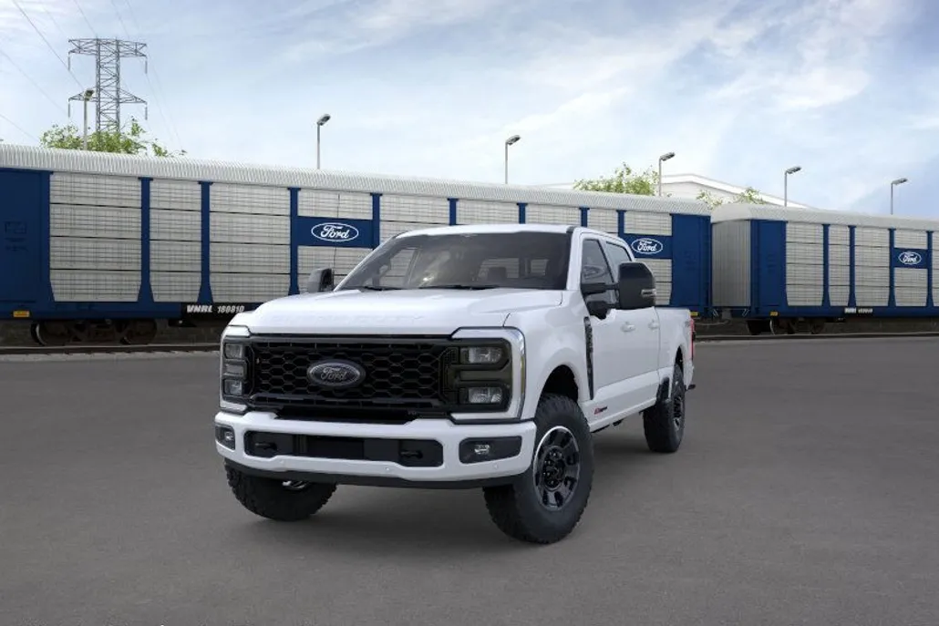 2026 Ford F-250 Lariat photo 1