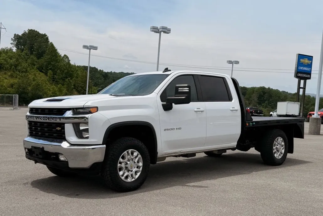 2022 Chevrolet Silverado 2500HD LT photo 1