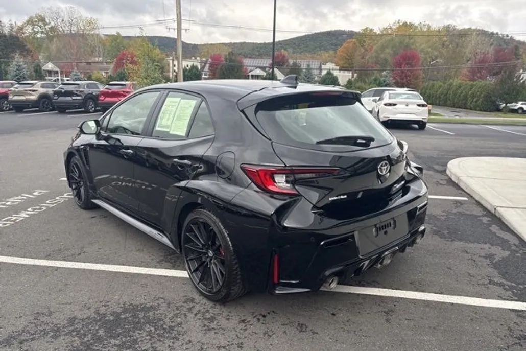 2025 Toyota Corolla GR Premium photo 1