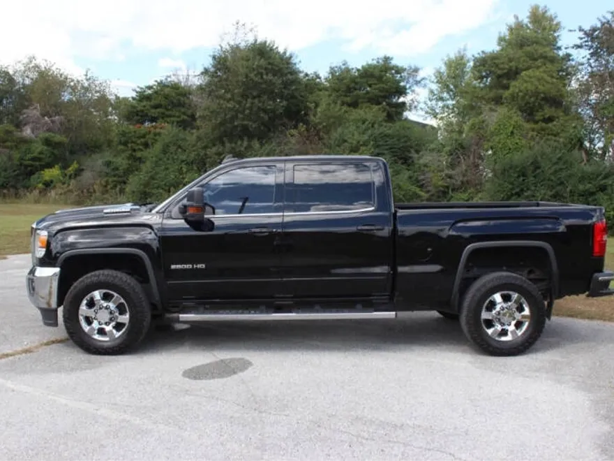 2018 Gmc Sierra 2500 SLE photo 1