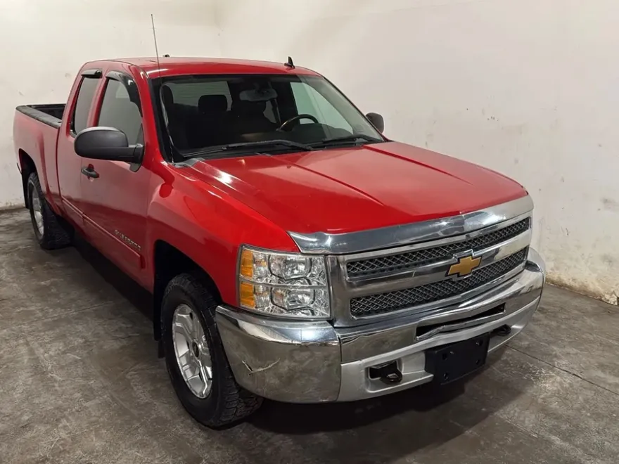 2013 Chevrolet Silverado 1500 LT photo 1