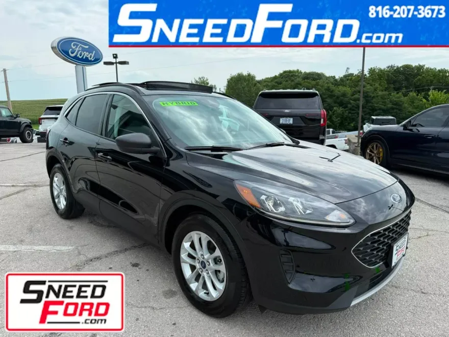 2022 Ford Escape SE Hybrid photo 1