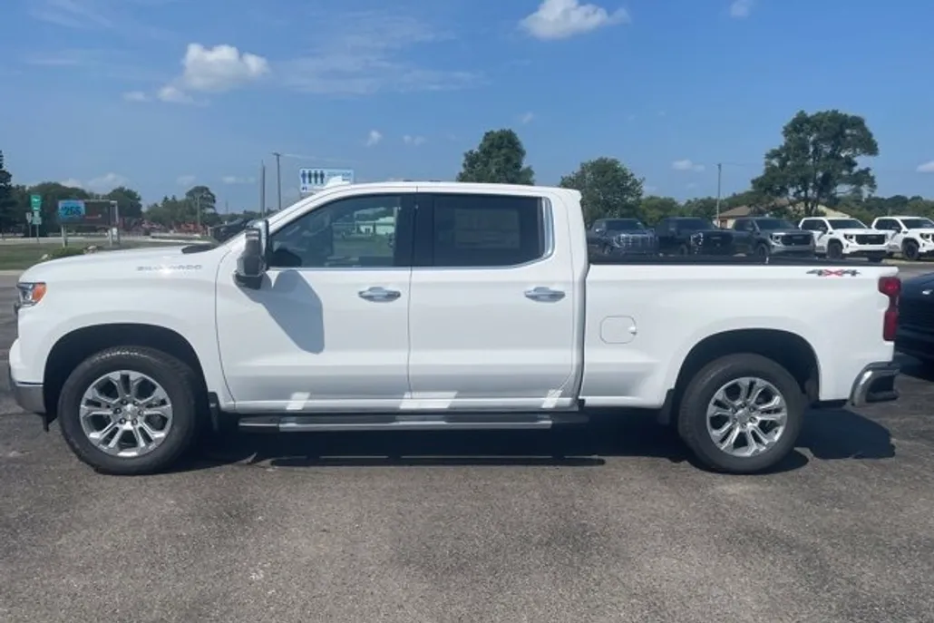 2026 Chevrolet Silverado 1500 LTZ photo 1