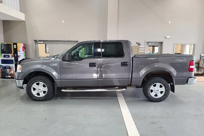 2004 Ford F-150 XLT FX4 Lariat photo 1