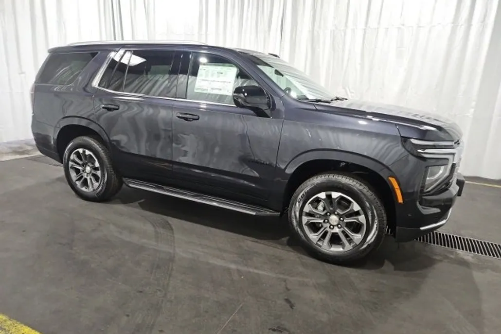 2025 Chevrolet Tahoe LS photo 1