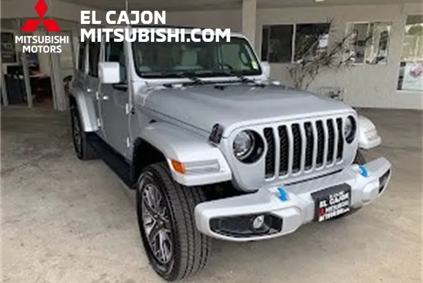 2023 Jeep Wrangler 4xe Sahara High Altitude photo 1