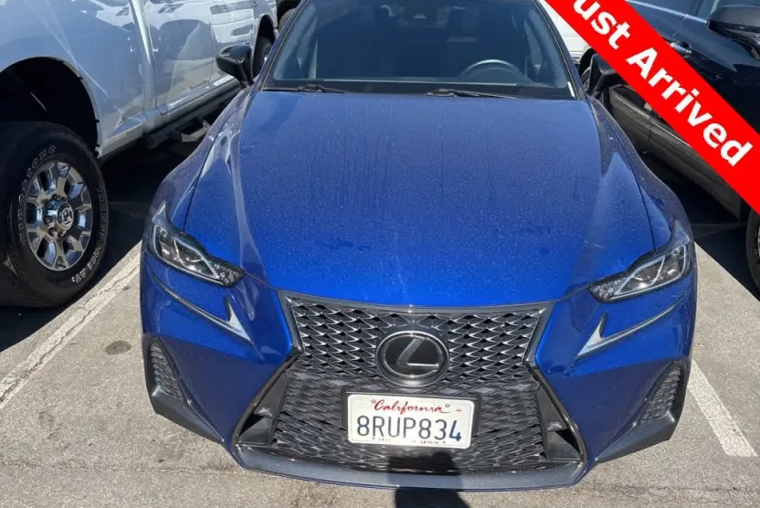 2020 Lexus IS 300 F SPORT photo 1