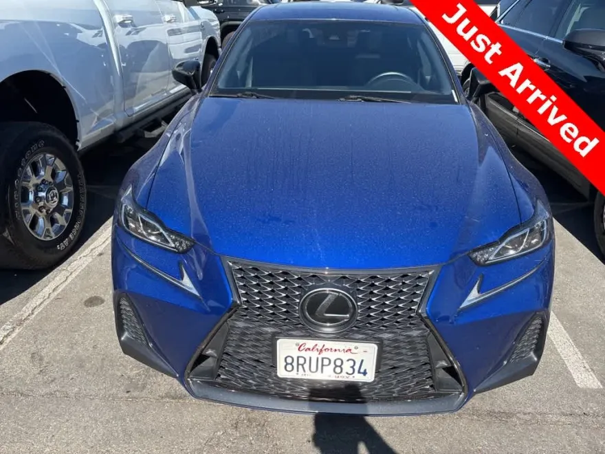2020 Lexus IS 300 F SPORT photo 1