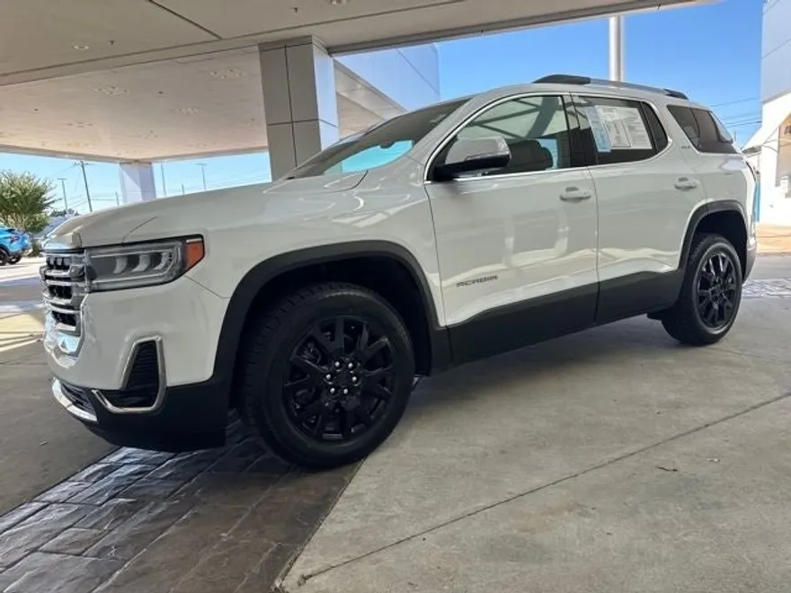 2023 Gmc Acadia SLT photo 1
