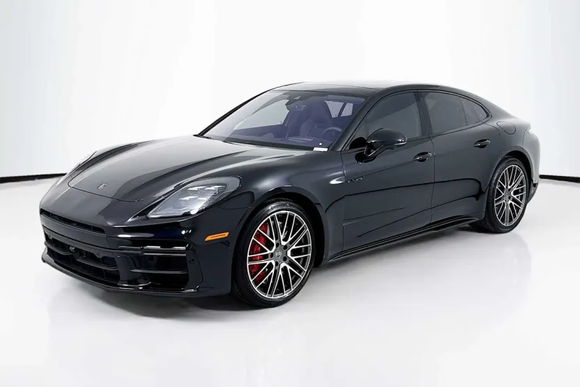2025 Porsche Panamera Turbo E-Hybrid photo 1