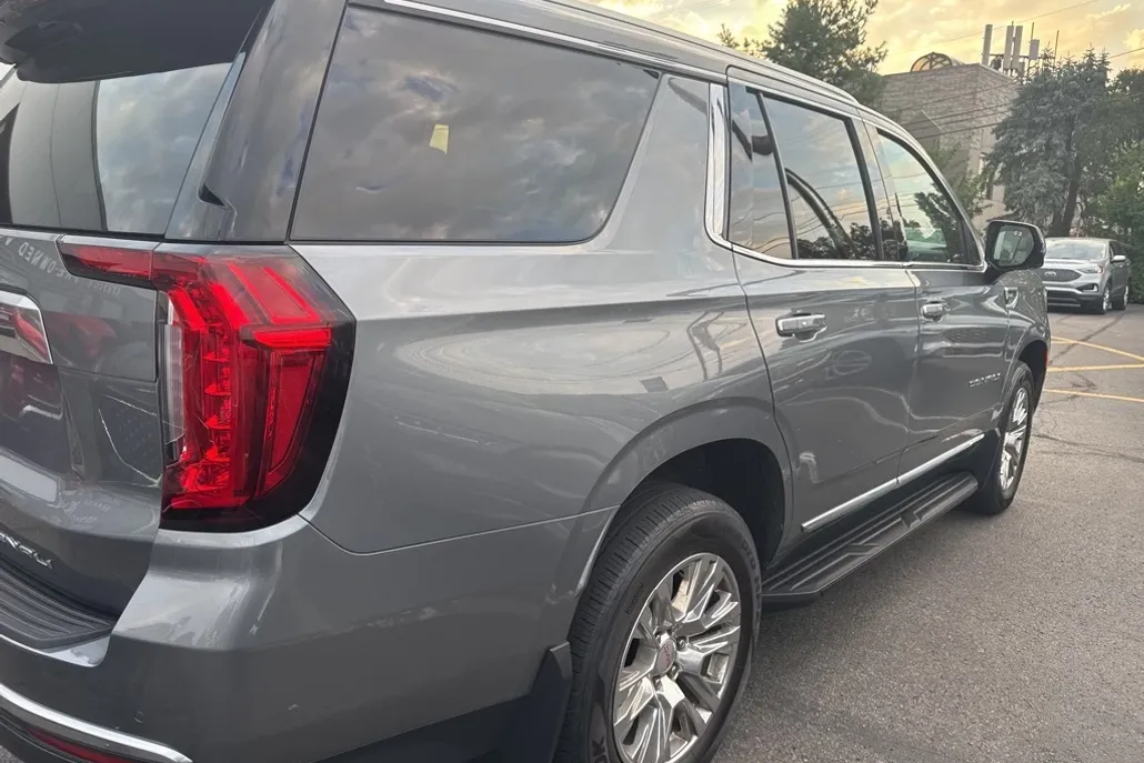 2022 Gmc Yukon Denali photo 1