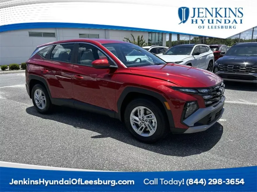 2025 Hyundai Tucson SE photo 1