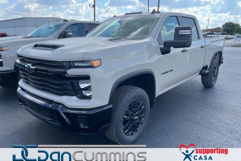 2026 Chevrolet Silverado 2500HD Custom photo 1