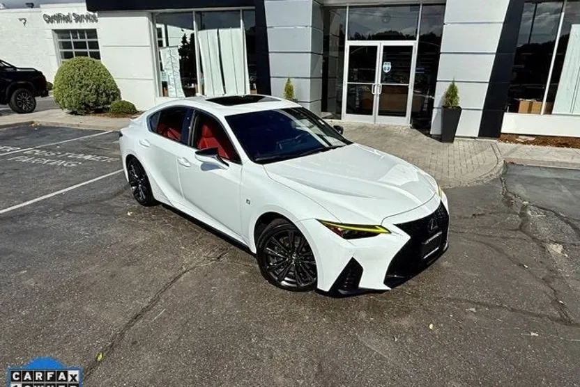 2024 Lexus IS 350 F SPORT photo 1