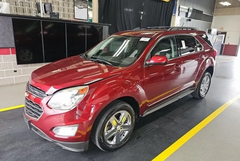 2016 Chevrolet Equinox LT photo 1