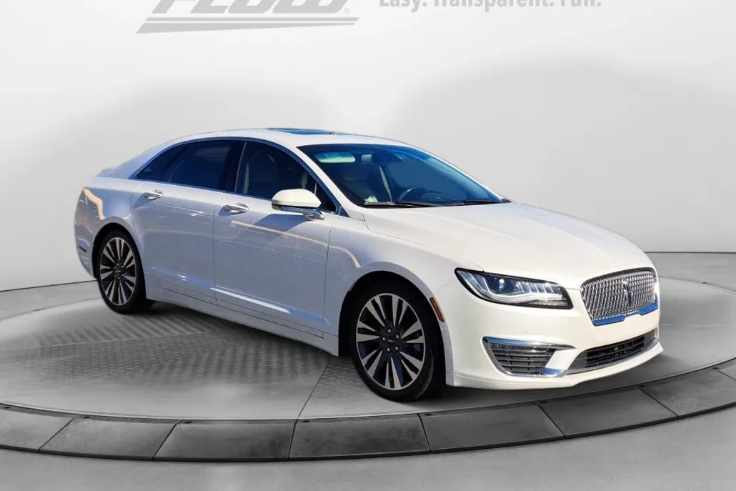 2019 Lincoln MKZ Reserve photo 1