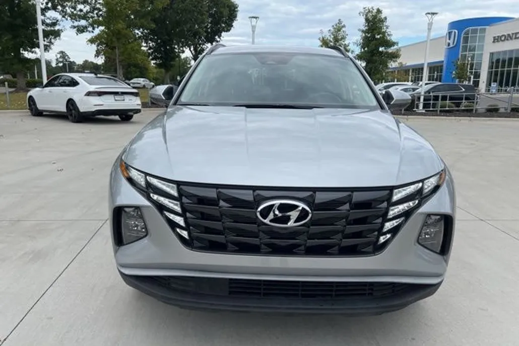 2024 Hyundai Tucson SEL photo 1