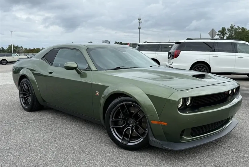 2020 Dodge Challenger R/T Scat Pack Widebody photo 1