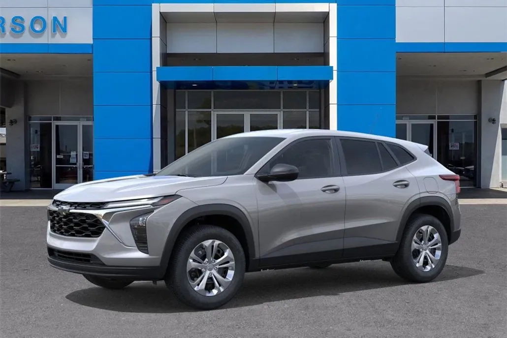 2026 Chevrolet Trax LS photo 1