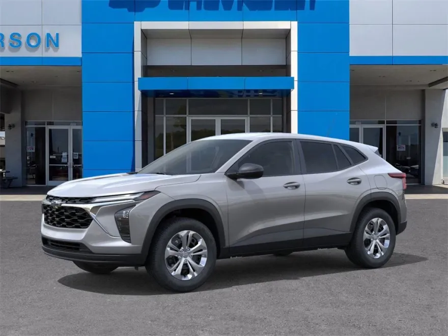 2026 Chevrolet Trax LS photo 1