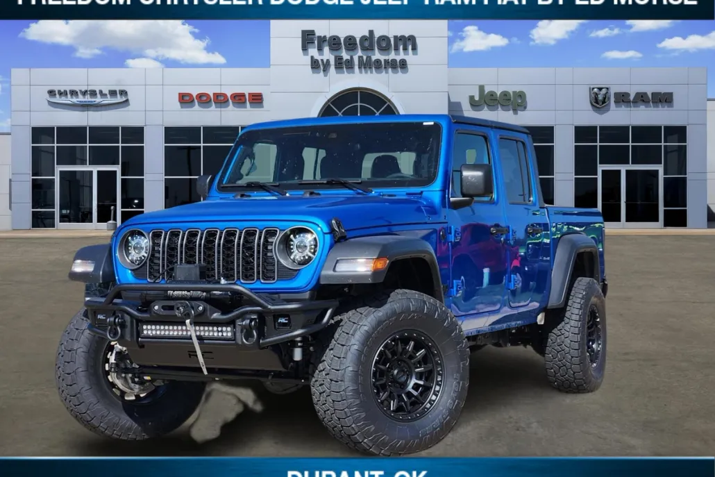 2025 Jeep Gladiator Sport S photo 1
