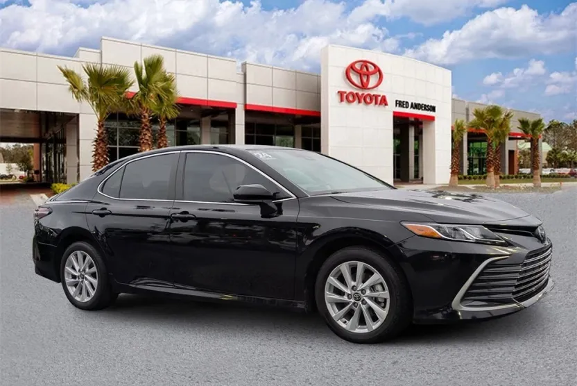 2024 Toyota Camry LE photo 1
