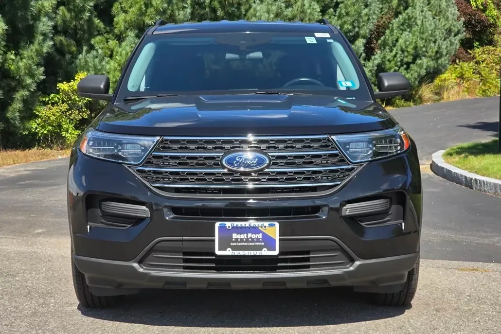 2022 Ford Explorer XLT photo 1