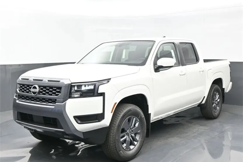 2026 Nissan Frontier SV photo 1