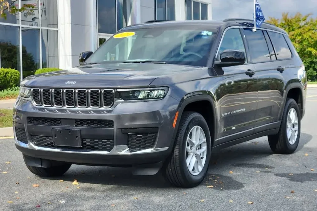 2024 Jeep Grand Cherokee Laredo X photo 1