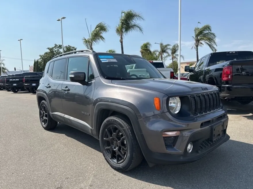 2019 Jeep Renegade Latitude photo 1