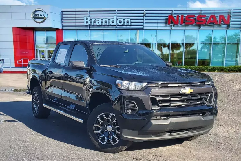 2023 Chevrolet Colorado LT photo 1