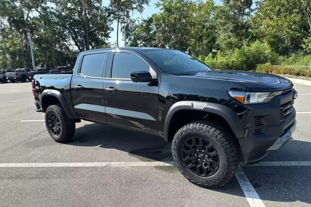 2026 Chevrolet Colorado Trail Boss photo 1