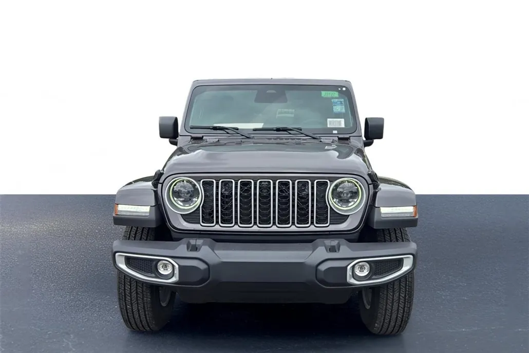 2025 Jeep Wrangler Sahara photo 1