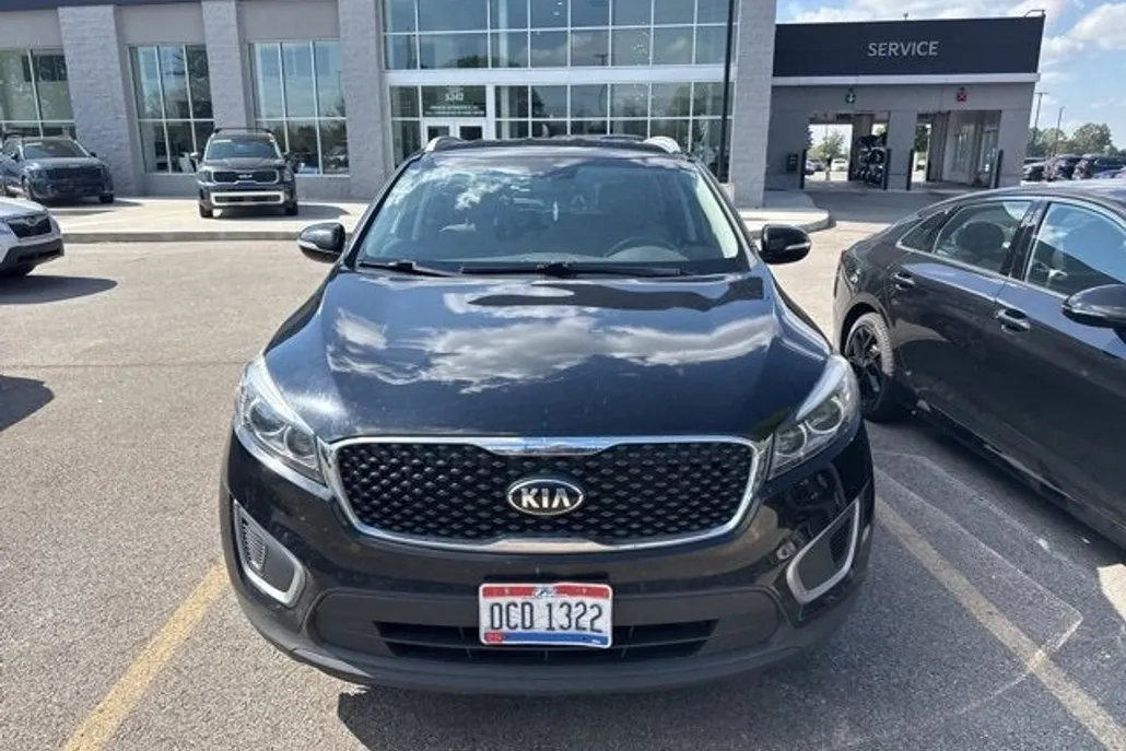 2016 Kia Sorento LX photo 1