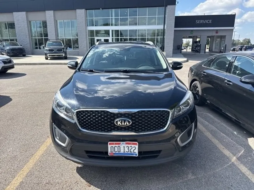 2016 Kia Sorento LX photo 1