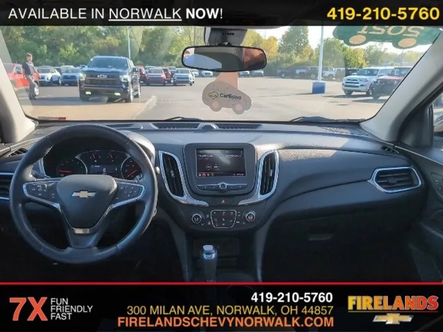 2021 Chevrolet Equinox LT photo 1