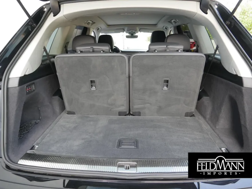 2024 Audi Q7 Premium Plus photo 1